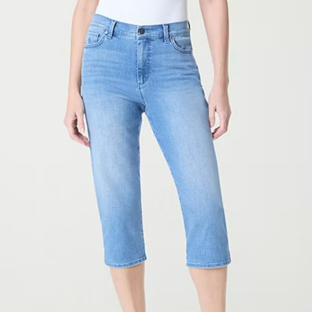 Light Wash Denim Amanda All Around Slimming Capri Jeans